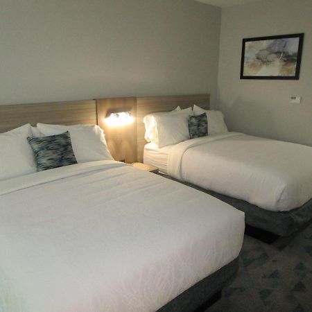 Reddy Hotel Bonham Bagian luar foto