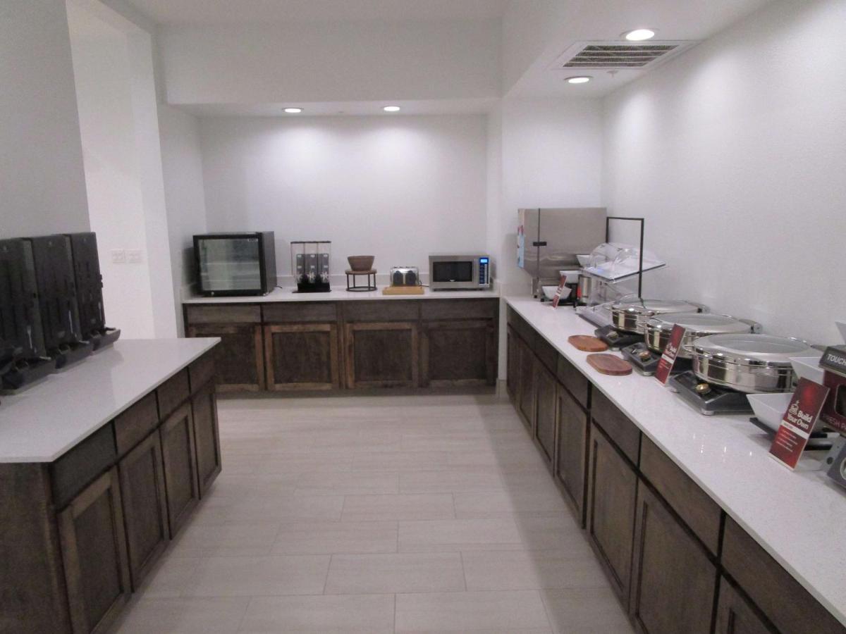 Reddy Hotel Bonham Bagian luar foto