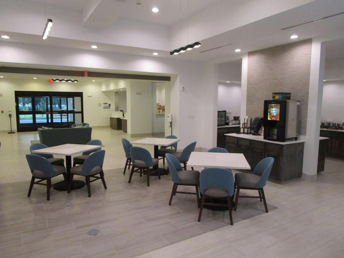 Reddy Hotel Bonham Bagian luar foto
